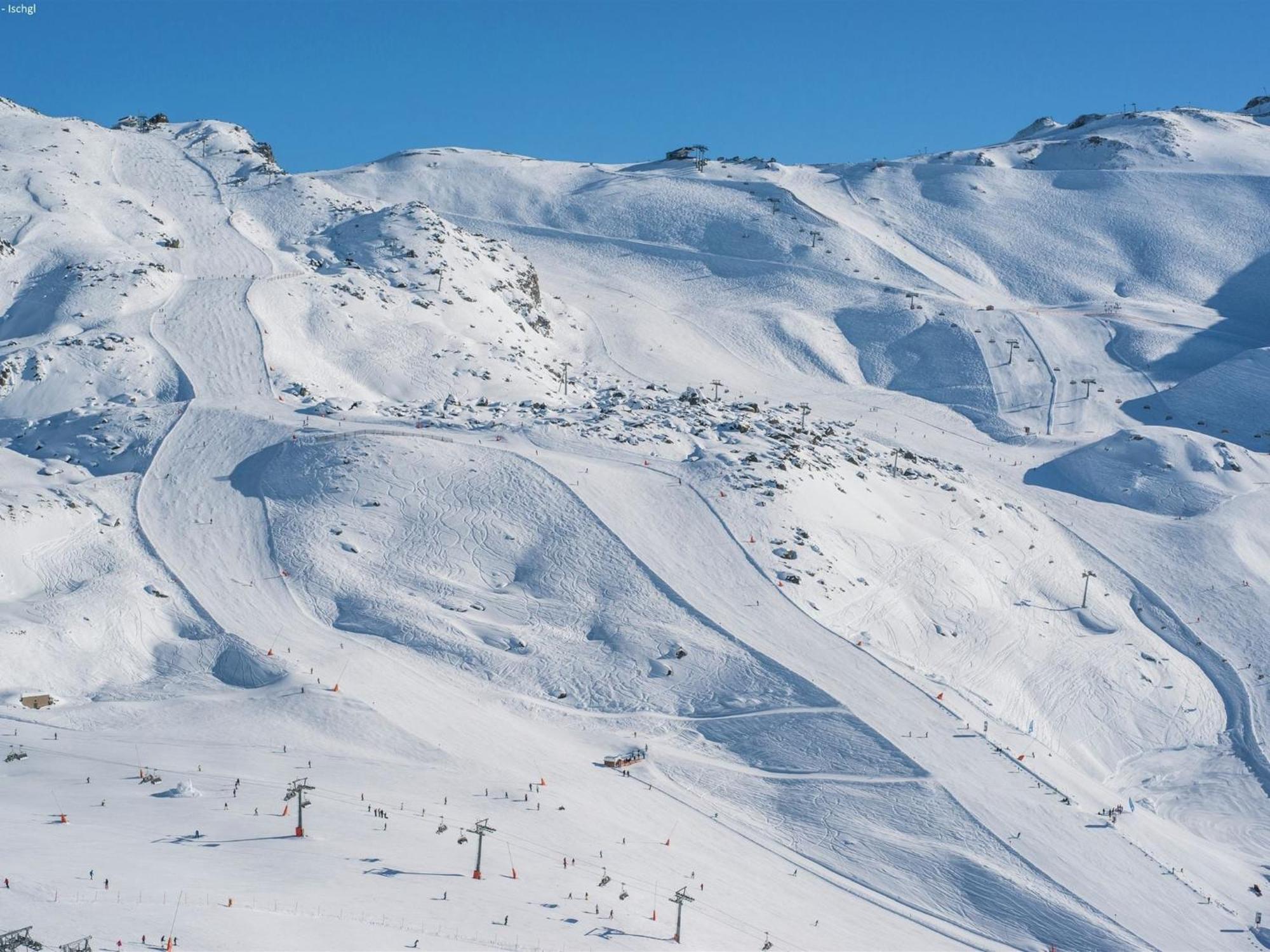 Land On The Kppl Mountain Chains Kappl  Exterior photo